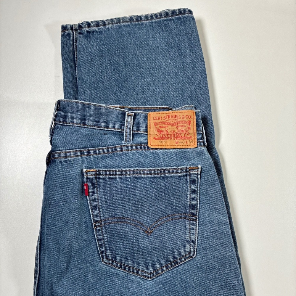 Levi's 505 Jeans 41x33 Blue Straight Med Wash Denim Cowboy USA (Tag 40x34)